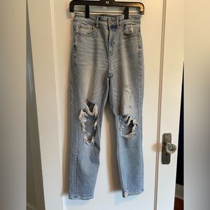 American Eagle Ripped Mom Jean